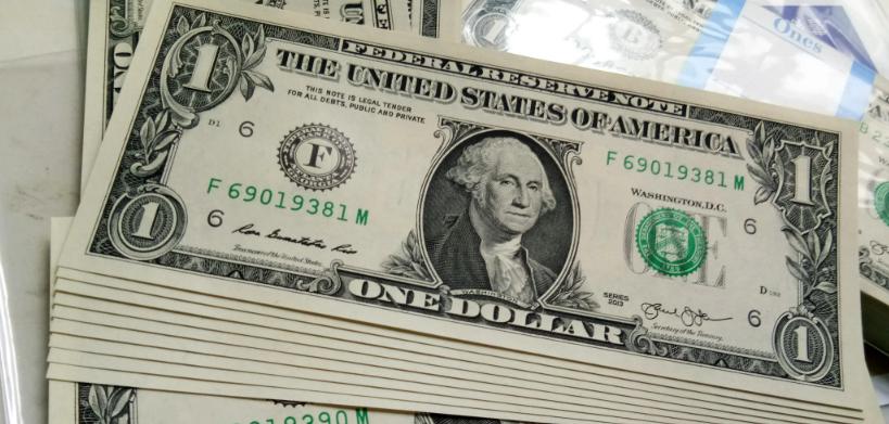 美股动态 | 特斯拉(TSLA.US)上涨超过2% 计划在旧金山推出Robotaxi服务